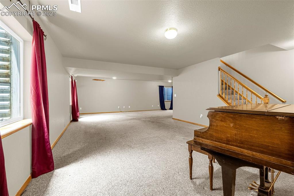 Image 19 of 42: Sitting Room