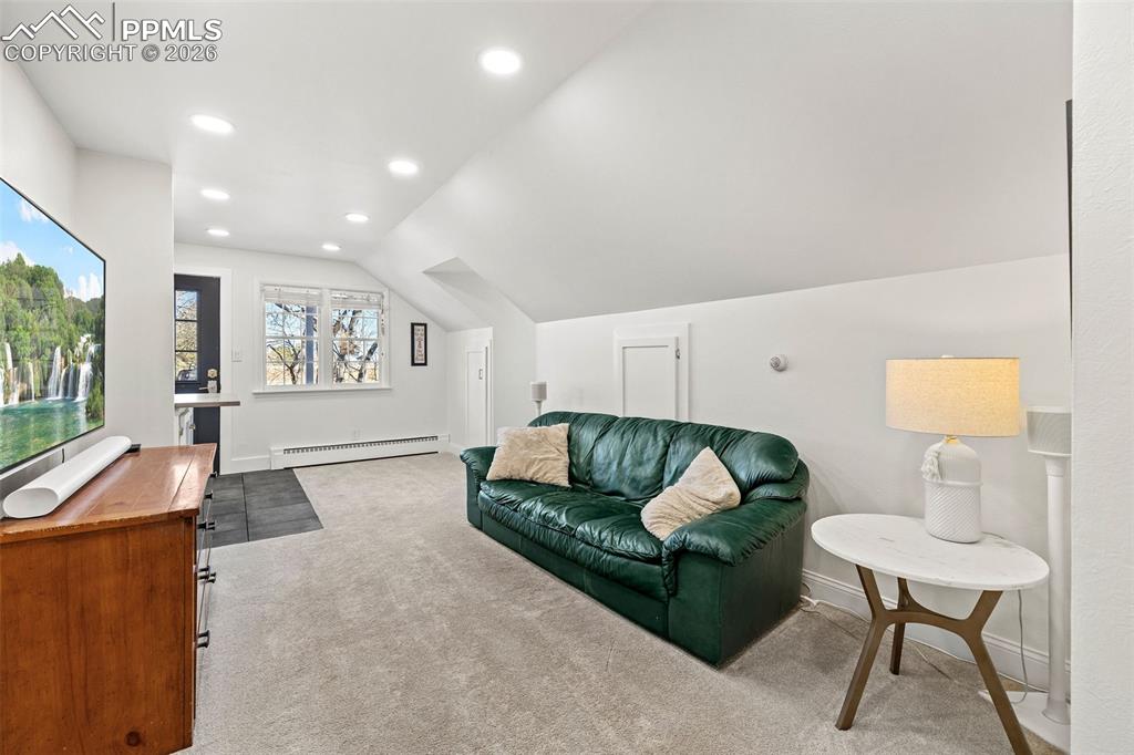 Image 23 of 33: Living Room