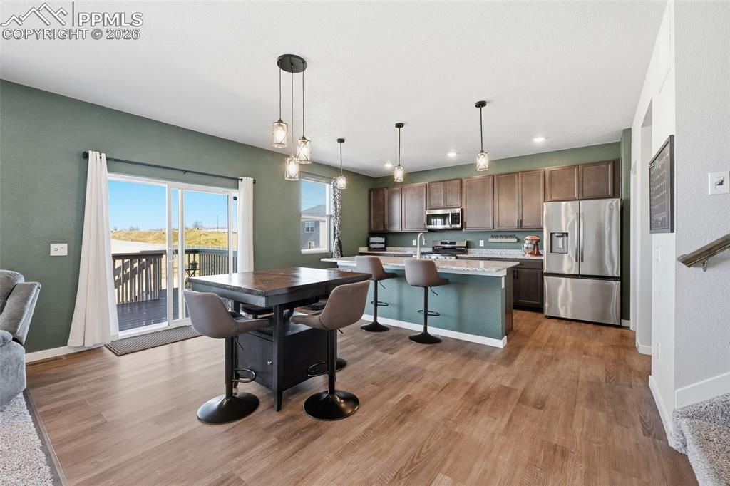 Image 7 of 38: Kitchen