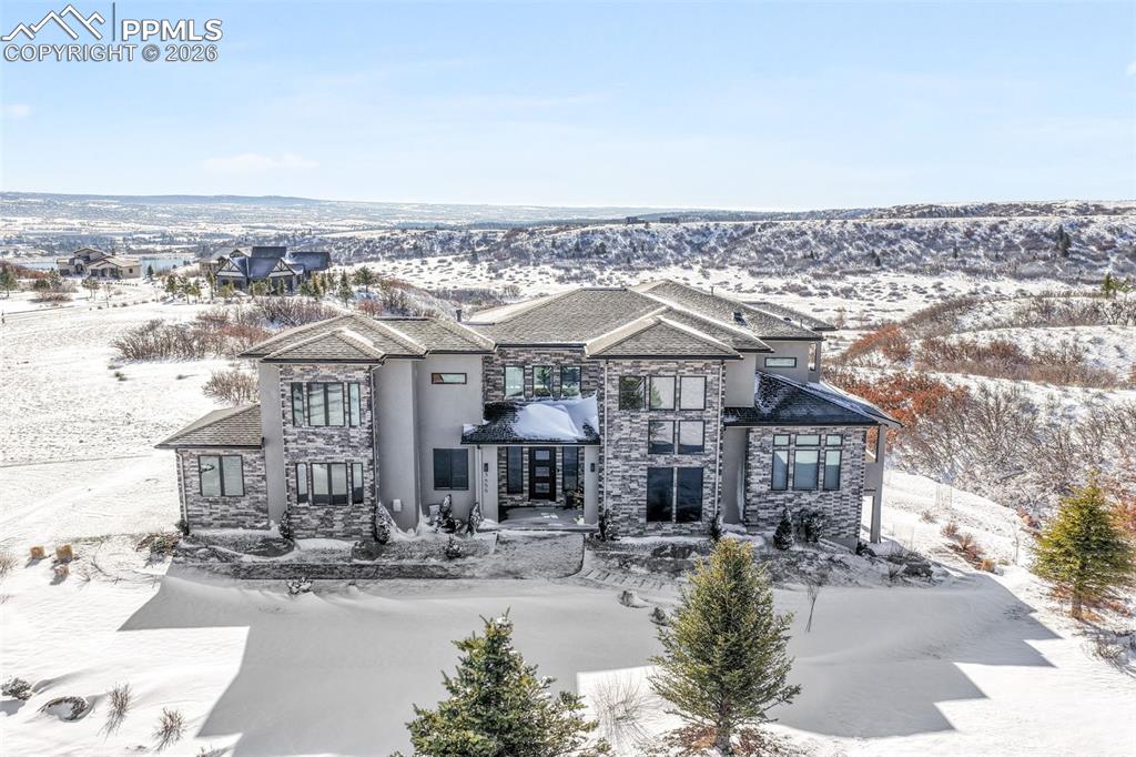 Image 47 of 49: Bathroom