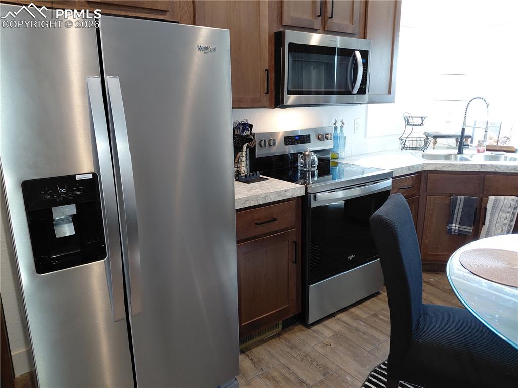 Image 13 of 23: Photos taken from identical unit.