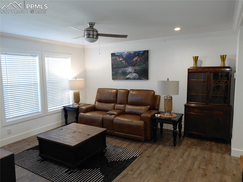 Image 7 of 23: Photos taken from identical unit.