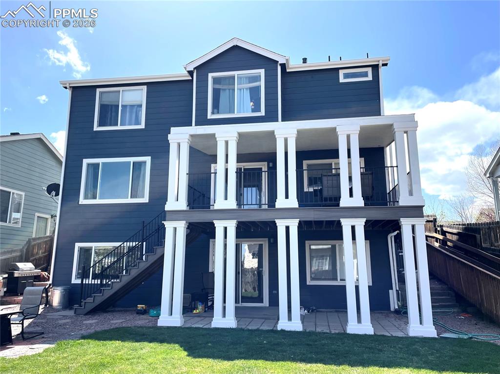 Image 43 of 49: New deck 2024