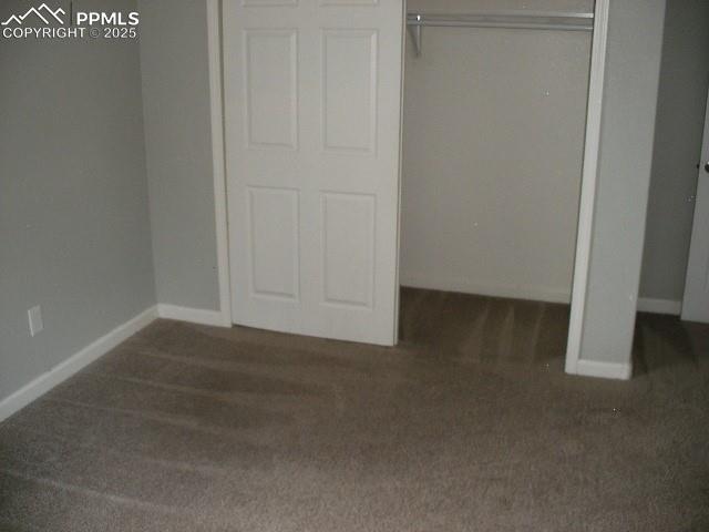 Image 32 of 45: Bedroom