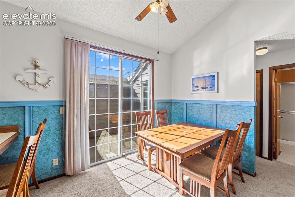 Image 11 of 36: Dining Area