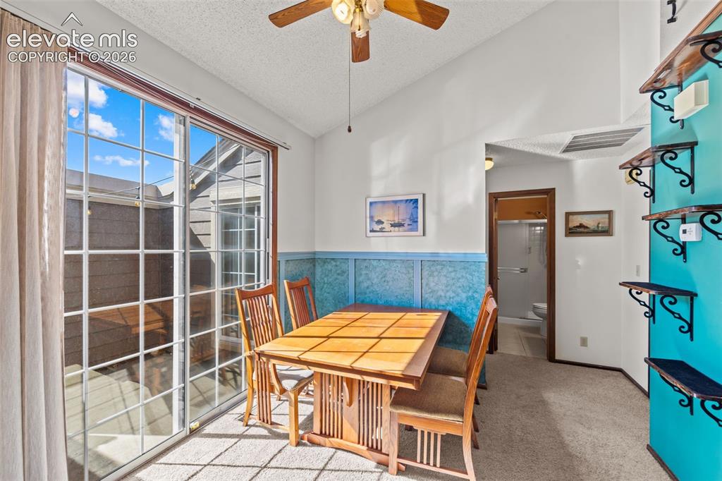 Image 12 of 36: Dining Area