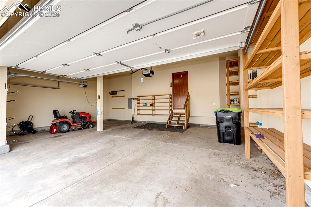 Image 42 of 49: 3 car with shelving