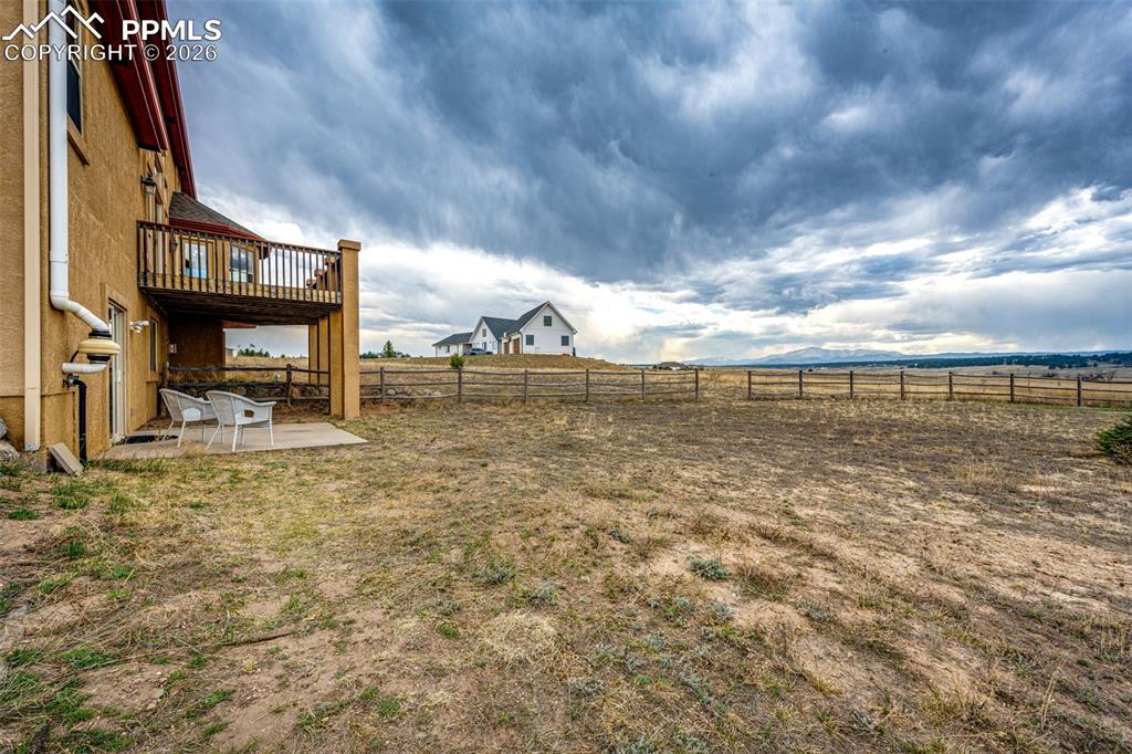 Image 43 of 49: Enclosed fenced area