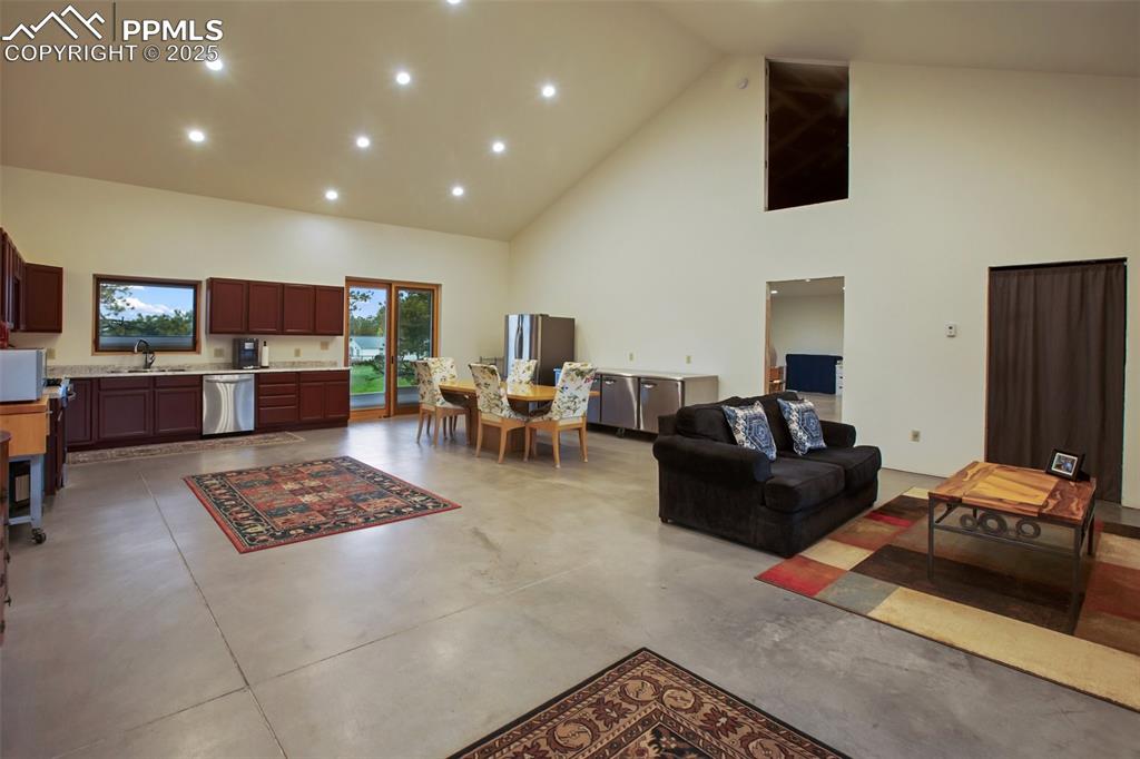 Image 7 of 35: Living Room