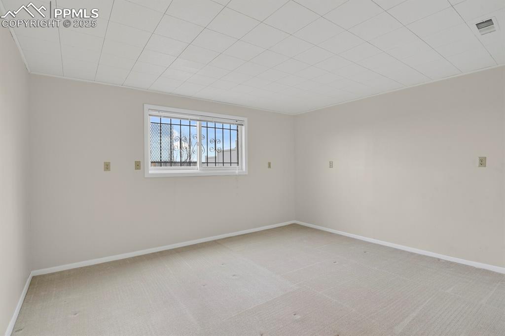 Image 34 of 45: Lower Level Bedroom 5