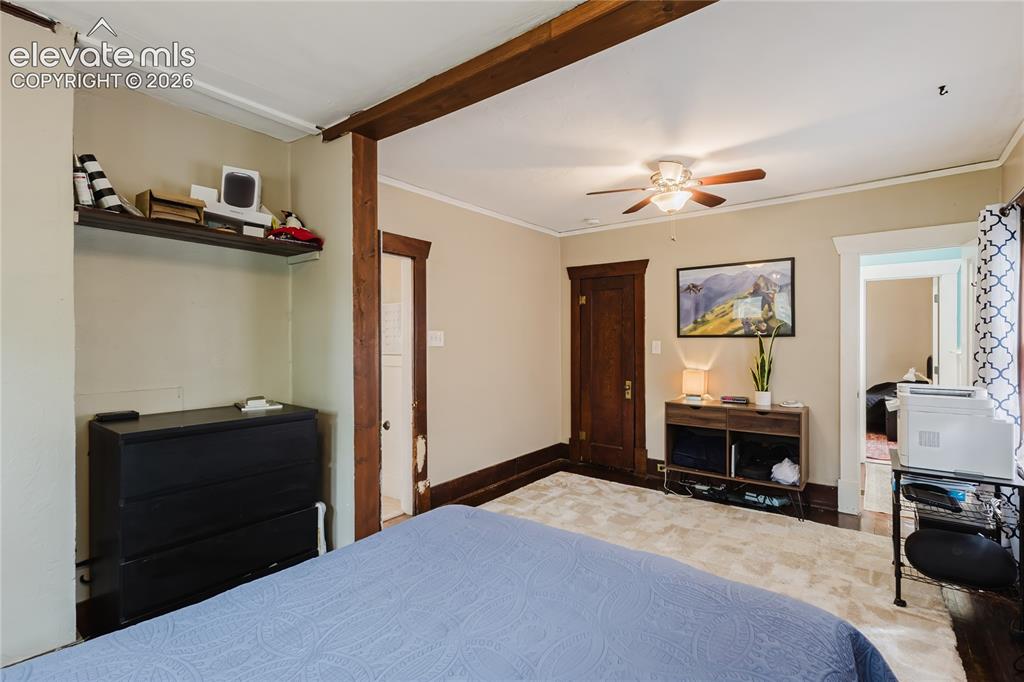 Image 33 of 41: Bedroom