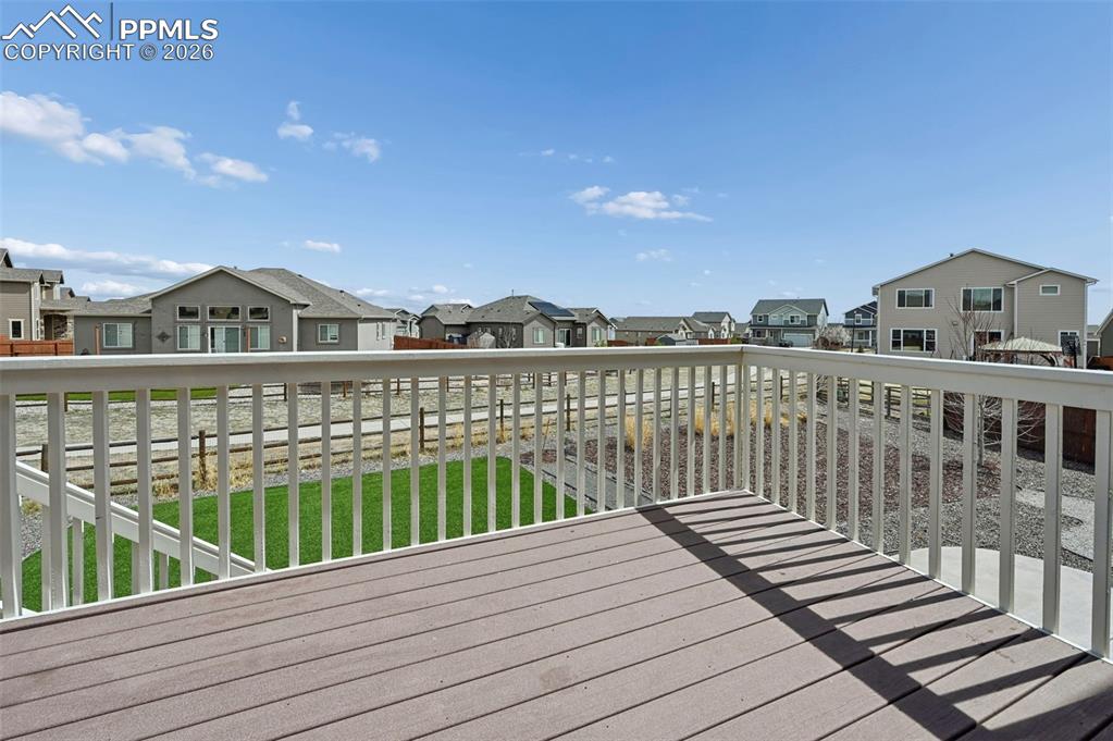 Image 18 of 47: Deck