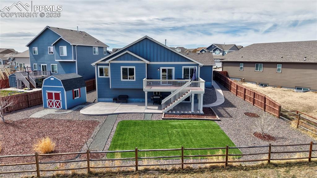 Image 3 of 47: Back of Structure