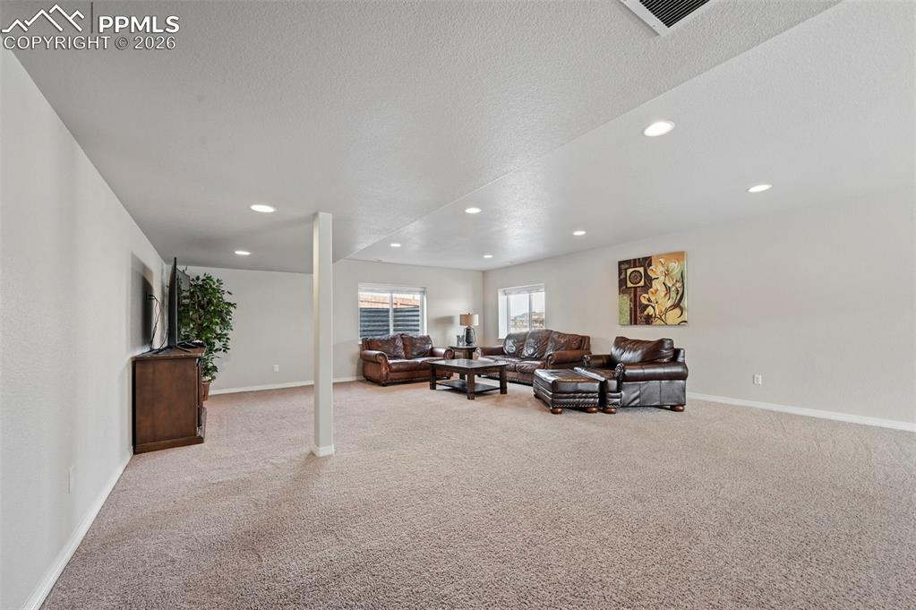 Image 33 of 47: Living Room