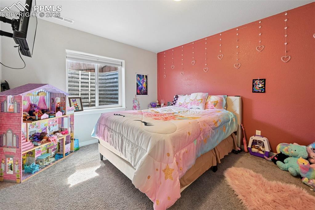 Image 40 of 47: Bedroom