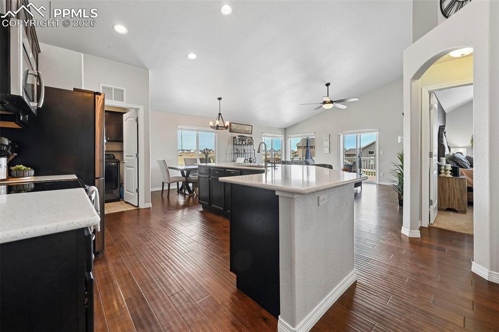 Image 8 of 47: Kitchen