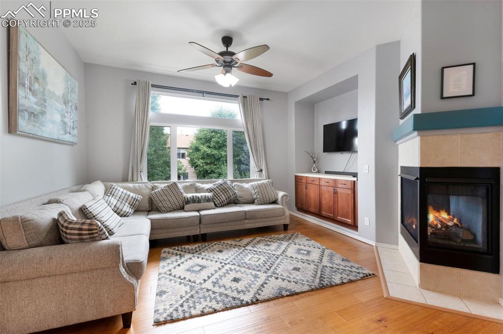 Image 12 of 42: Living Room