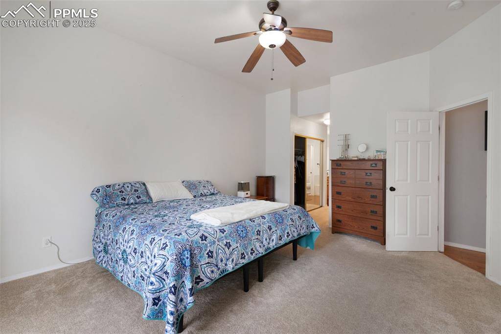 Image 24 of 42: Bedroom