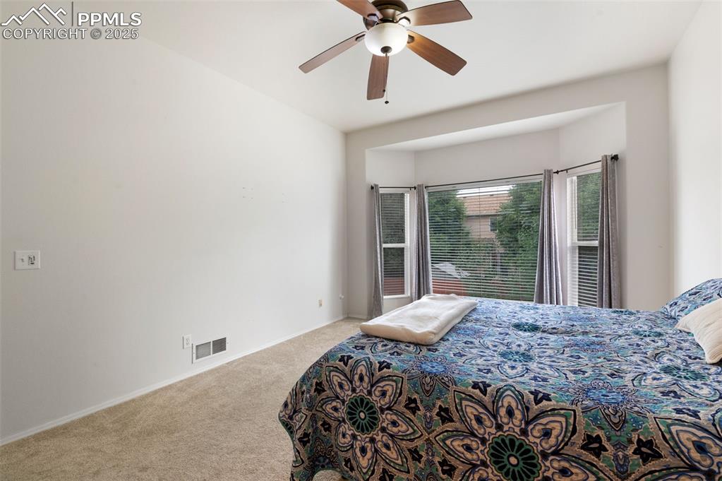 Image 26 of 42: Bedroom