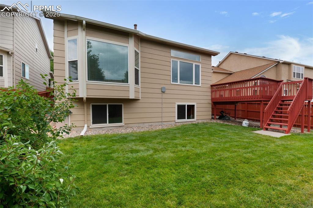 Image 39 of 42: Back of Structure