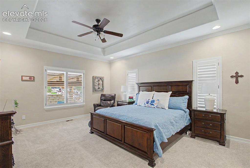 Image 18 of 48: Bedroom