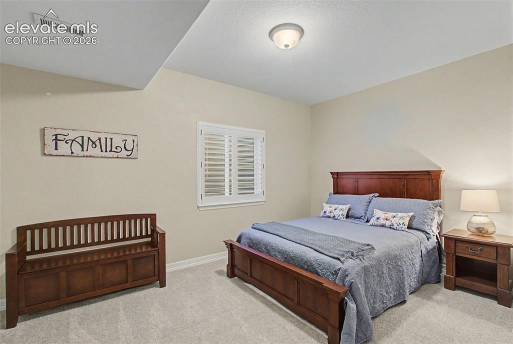 Image 33 of 48: Bedroom