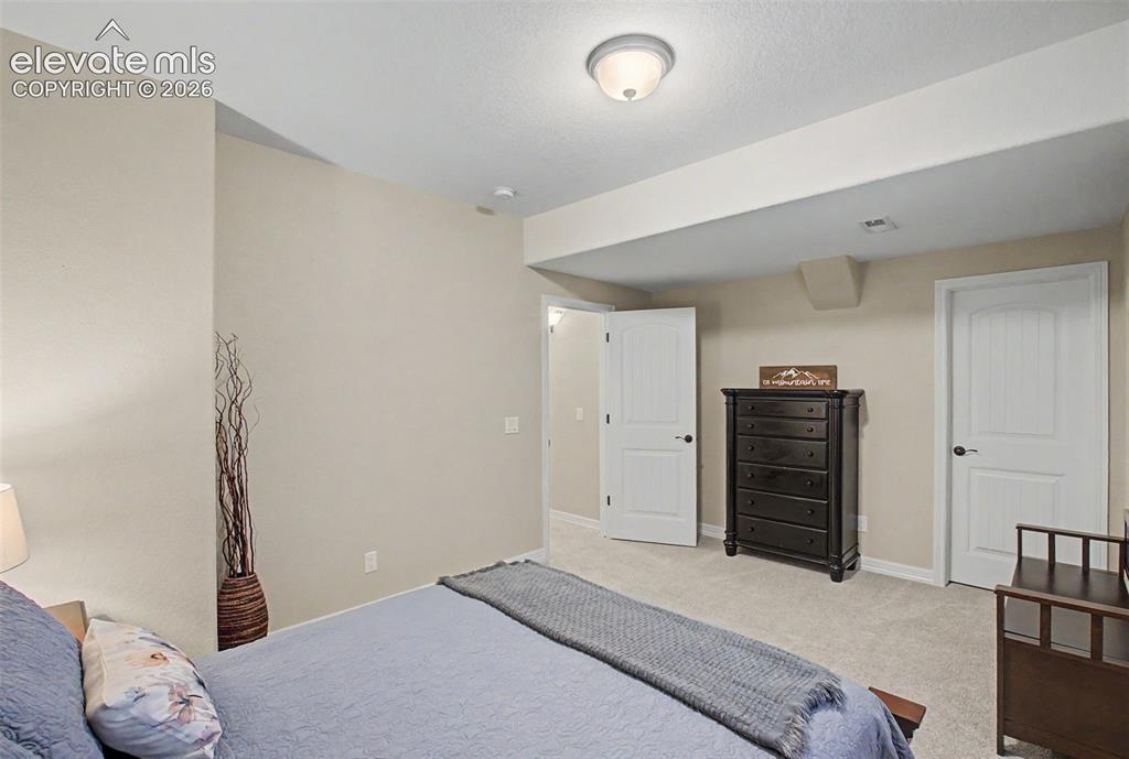 Image 35 of 48: Bedroom