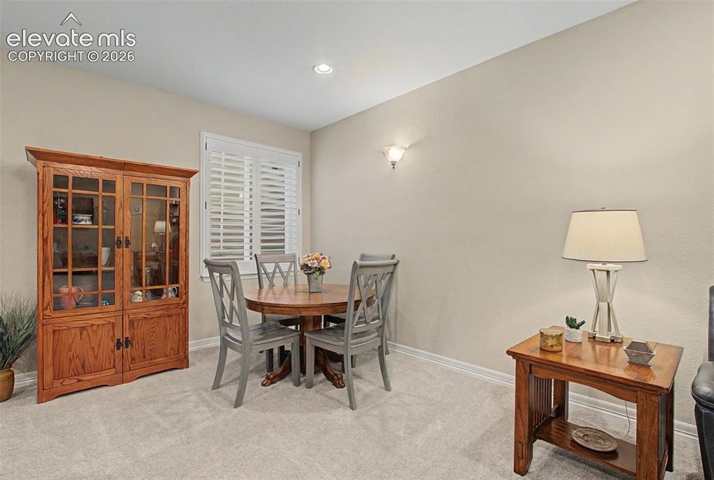 Image 39 of 48: Family Room