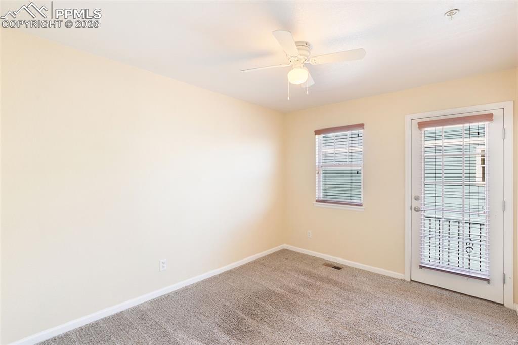 Image 20 of 34: West Side bedroom
