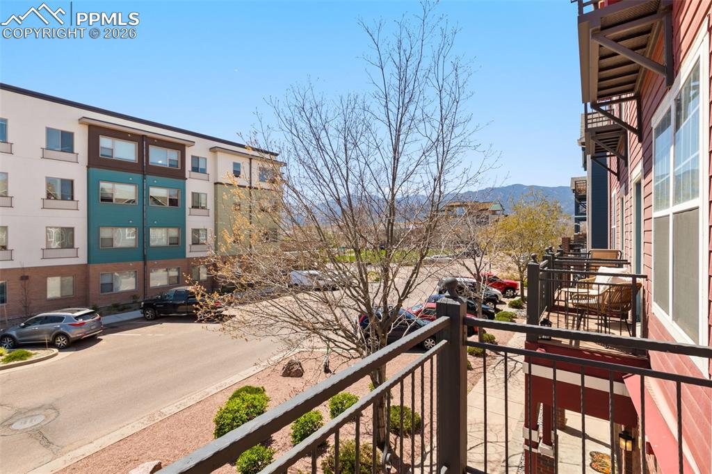 Image 33 of 34: Balcony