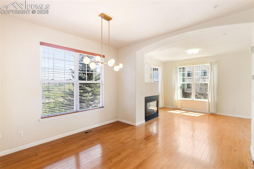 Image 7 of 34: Dining Room