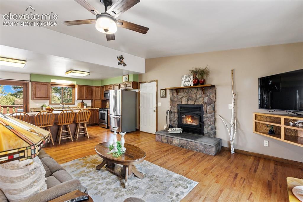 Image 4 of 42: Living Room