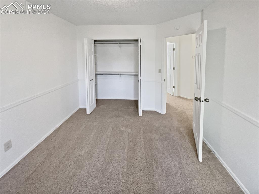 Image 23 of 31: Bedroom