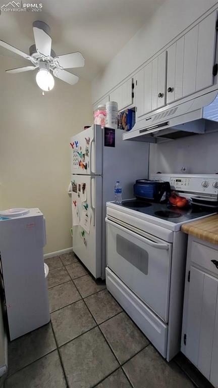 Image 5 of 13: Kitchen