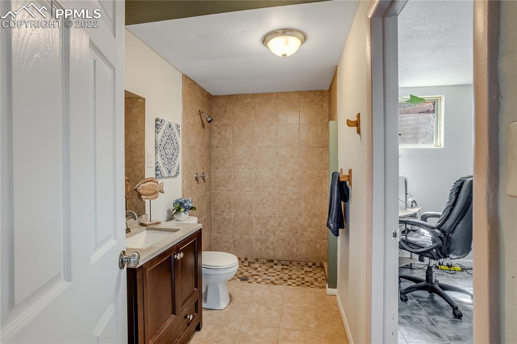 Listing 7476266, Image 19 of 34