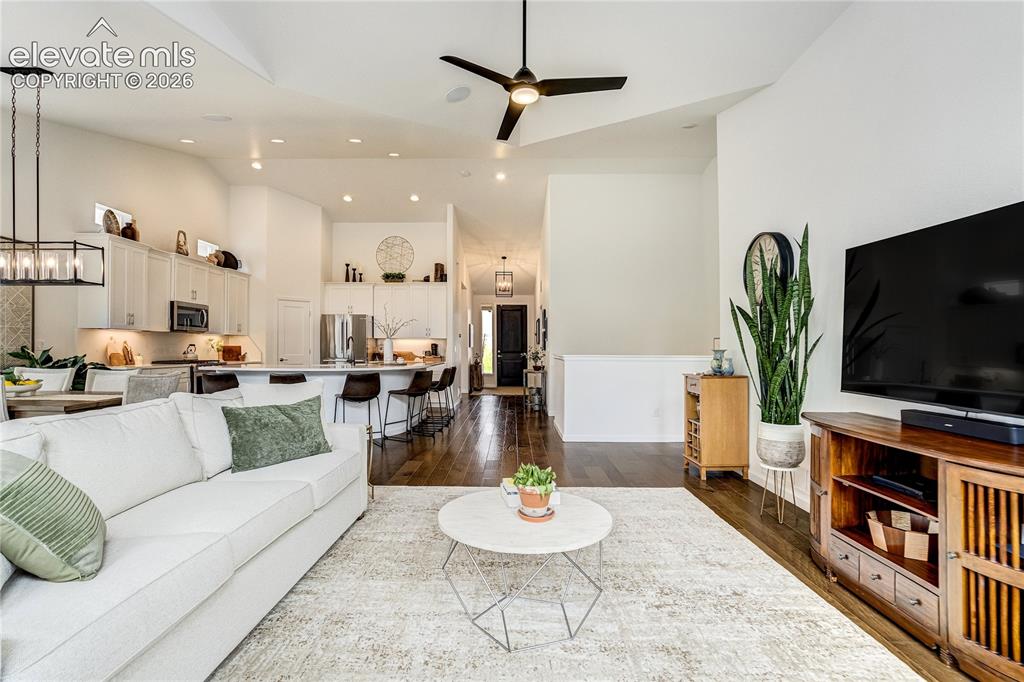 Image 11 of 50: Living Room