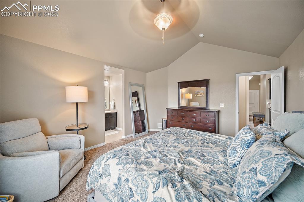 Image 13 of 41: Bedroom