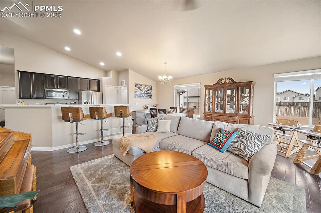 Image 21 of 41: Living Room