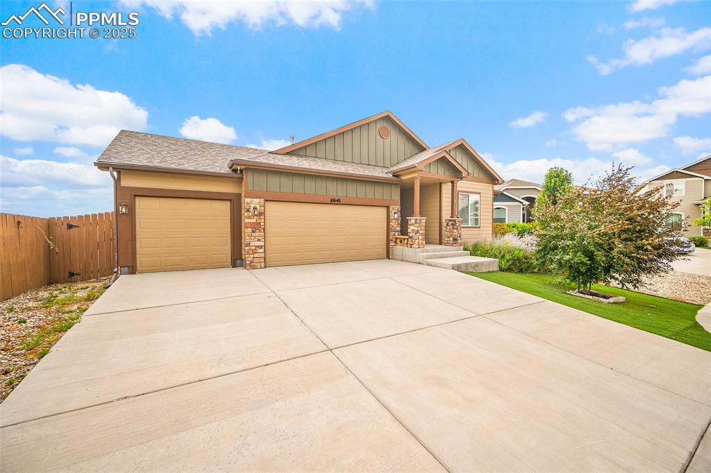 Image 7 of 41: Front of Structure