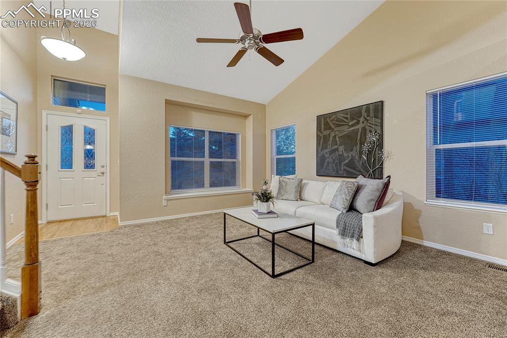Image 9 of 50: Great front room for quick visits