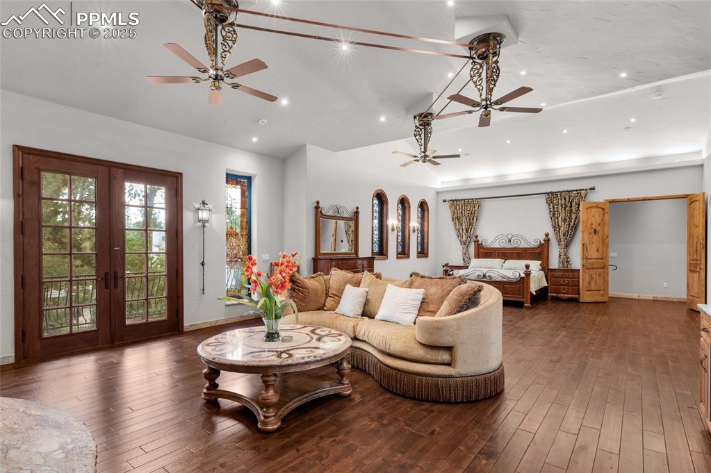 Image 29 of 49: Master Bedroom