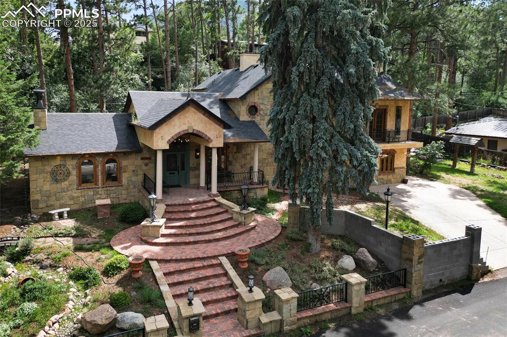 Image 5 of 49: Front of Structure