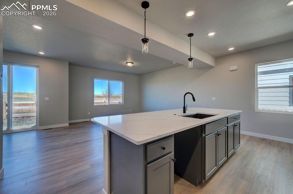 Image 13 of 37: Kitchen