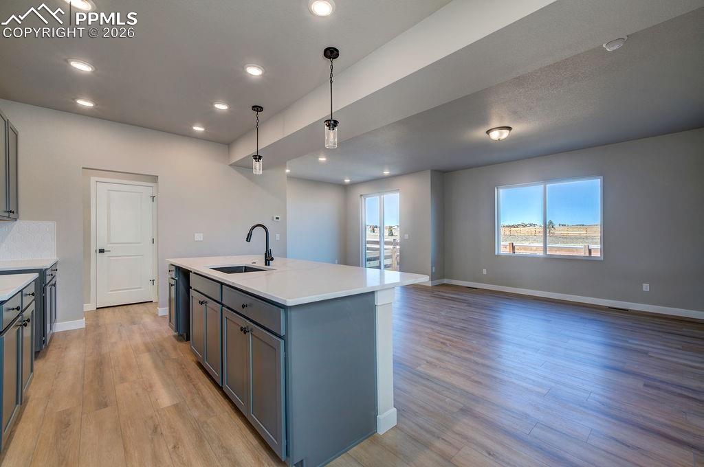 Image 14 of 37: Kitchen