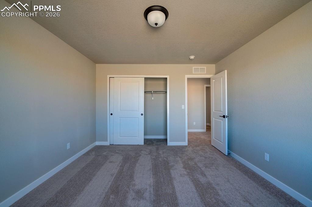 Image 26 of 37: Bedroom