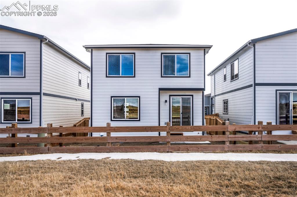 Image 3 of 37: Back of Structure