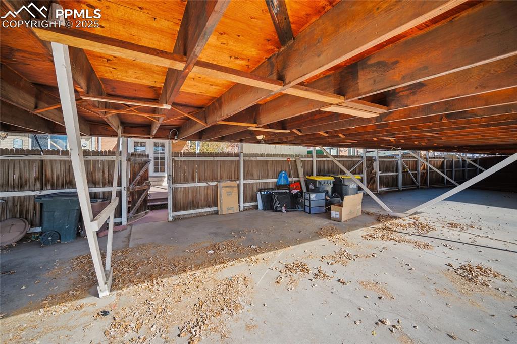 Image 29 of 34: View of misc room