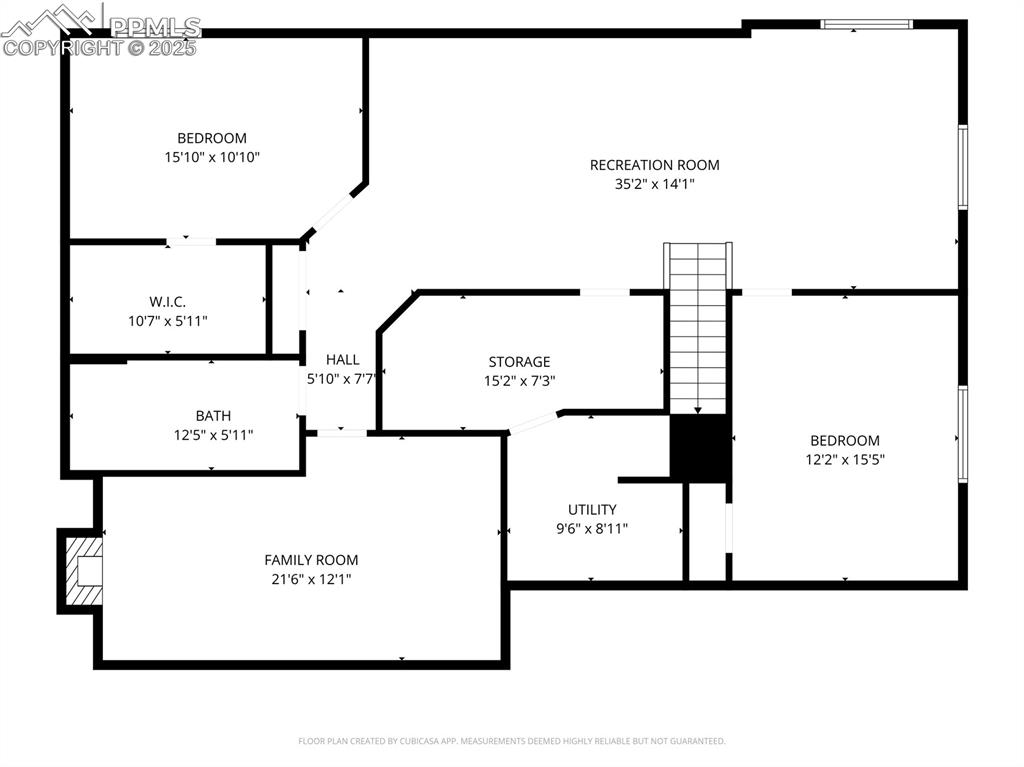 Image 11 of 40: Floor Plan