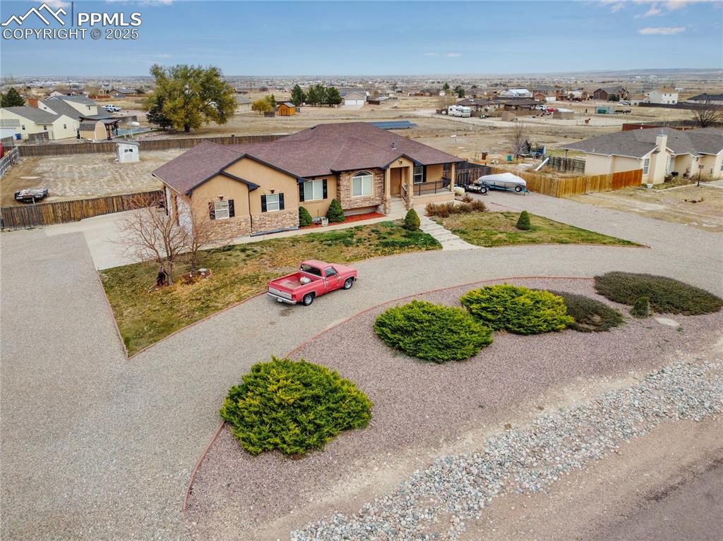 Image 6 of 40: Front of Structure