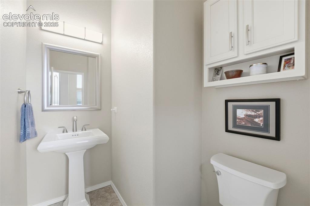 Image 13 of 40: Bathroom